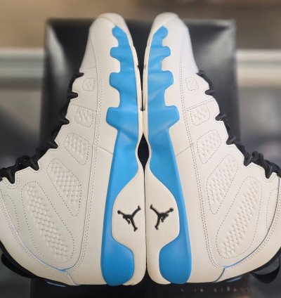 Air Jordan 9 Retro Powder Blue