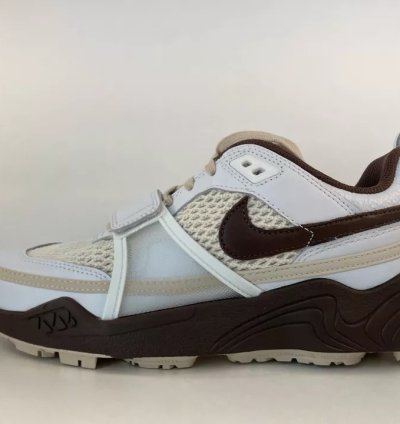 Nike X Travis Scott Zoom Field Jaxx Light Chocolate