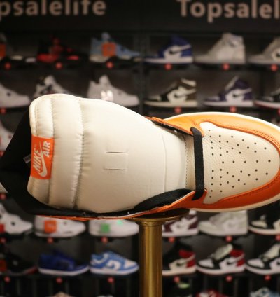 Air Jordan 1 Retro High Og shattered Backboard Away