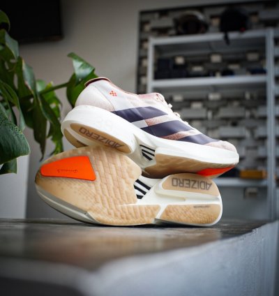 Adidas Adizero Adios Pro 4 chalk White Grey Strata Impact Orange
