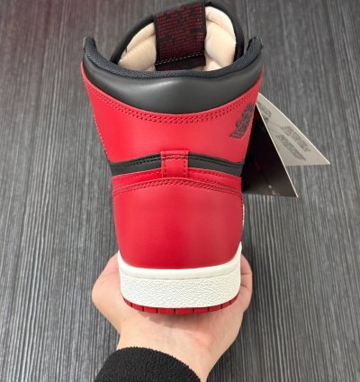 Air Jordan 1 High Retro 85 bred 2025