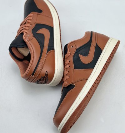 200 Air Jordan 1 Retro Low Wmns Archaeo Brown Black Brown Dc0774-021 -