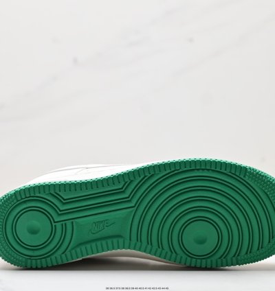 240 Nike Air Force 1 Low 07 Fg6688-102