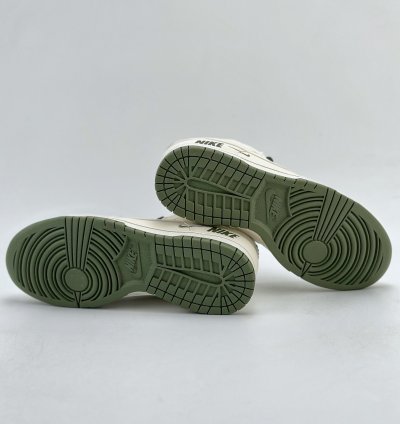180 Nike Sb Dunk Low White Green Three Hooks Starry Sky Nk5639-323