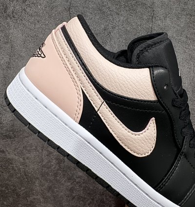 180 Air Jordan Aj1 Low Low-top Black And Pink Low-top 553558-034 -