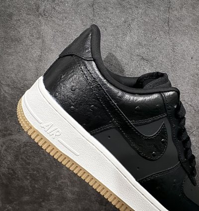 200 Wmns Air Force 1 07 Lx Black And White Crocodile Pattern Dz2708-002 -