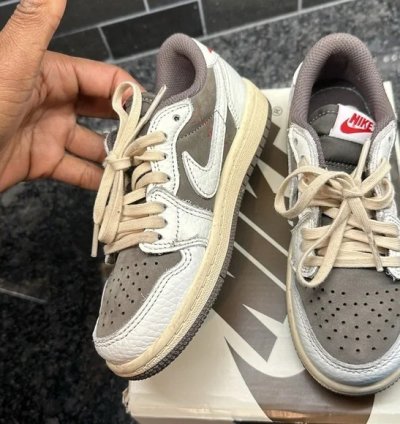 Travis Scott X Air Jordan 1 Low Og reverse Mocha