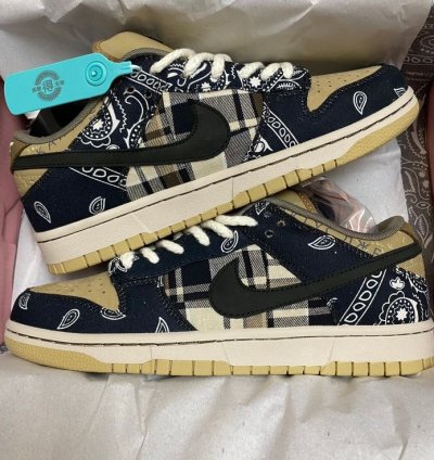 Travis Scott X Nike Sb Dunk Low