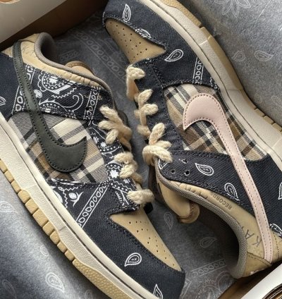 Travis Scott X Nike Sb Dunk Low