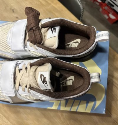 Nike Travis Scott X Zoom Field Jaxx Light Chocolate