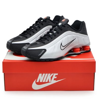 Nike Shox R4 Og Black And Metallic Silver