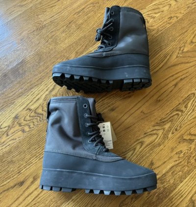 10 5 Yeezy 950 Boots Pirate Black Brand New