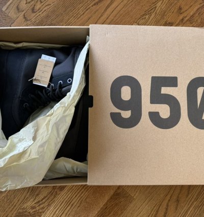 10 5 Yeezy 950 Boots Pirate Black Brand New