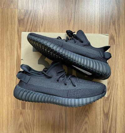 9 5 Yeezy 350 V2 Onyx Black 2023 V1 700 Pirate Utility 500