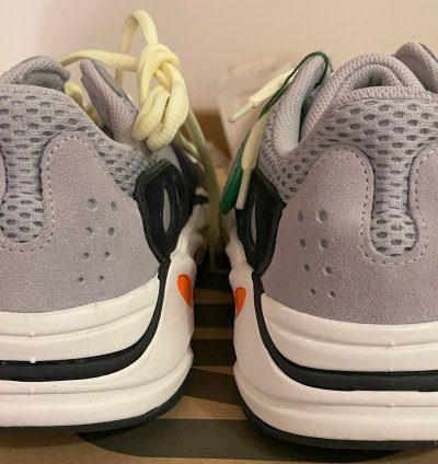 Adidas - Yeezy Boost 700 Wave Runner