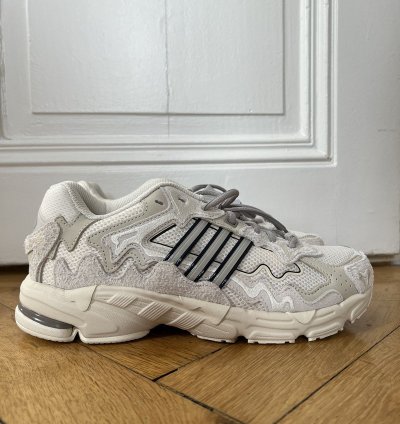 Adidas Bad Bunny Response Cl
