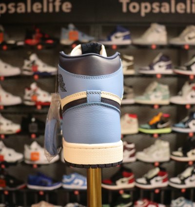 Air Jordan 1 Retro High Og obsidian 555088-140