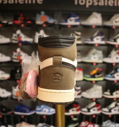 Travis Scott X Air Jordan 1 Retro High Og mocha Cd4487-100