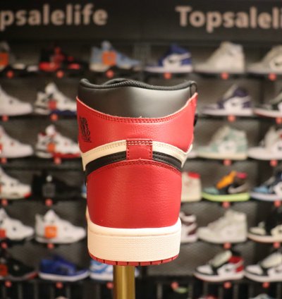 Air Jordan 1 Retro High Og bred Toe 555088-610