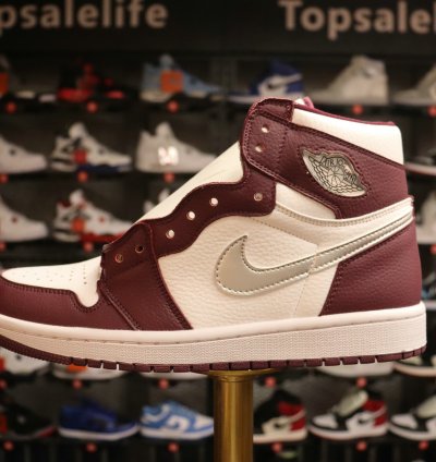 Air Jordan 1 Retro High bordeaux 555088-611