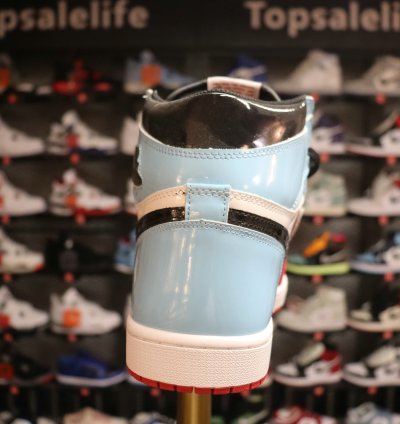 Air Jordan 1 Retro High Fearless Unc Chicago Ck5666-100