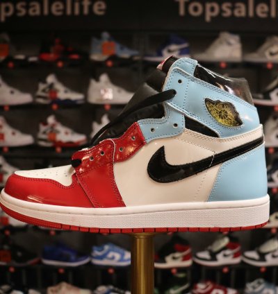 Air Jordan 1 Retro High Fearless Unc Chicago Ck5666-100