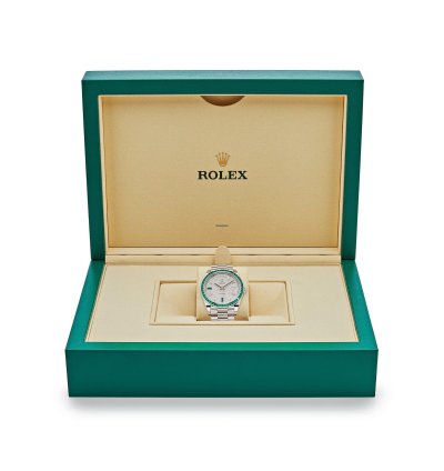 Rolex Day-date 40 228396tem Platinum Diamond Dial Emerald Bezel