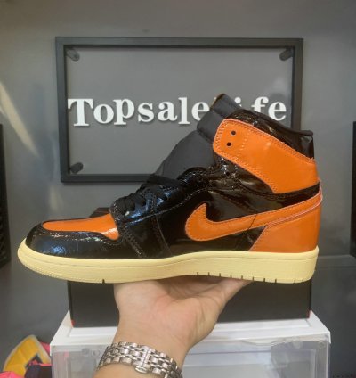 Air Jordan 1 Retro High Og shattered Backboard 30 555088-028