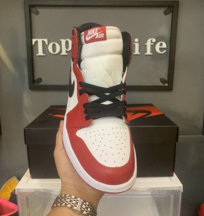 Air Jordan 1 Retro High Og chicago 2015 555088-101