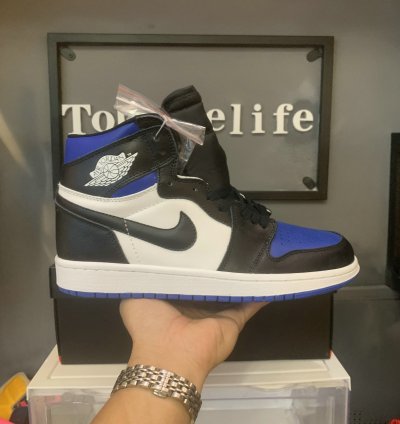 Jordan 1 Retro High Royal Toe 555088-041