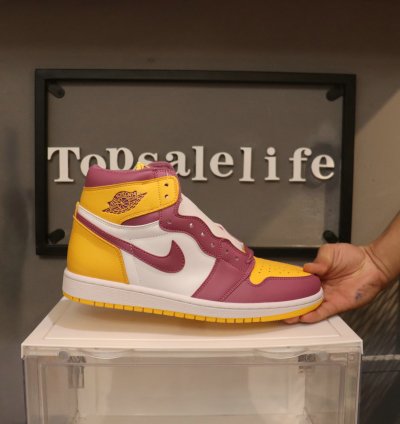 Jordan 1 Retro High Og Brotherhood 555088-706