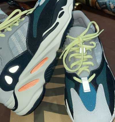 Adidas Yeezy 700 Wave Runner