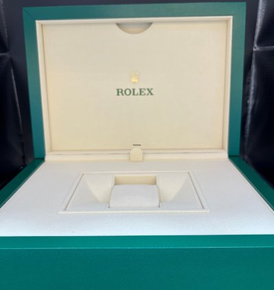 Rolex Daytona Baguette Diamond Bezel Iceblue Arabic Dial