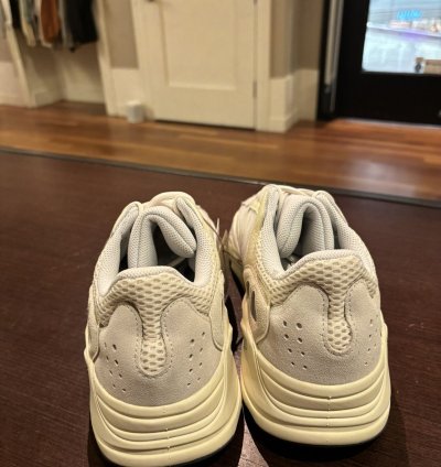 Adidas Yeezy Boost 700 Analog