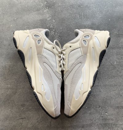 Adidas Yeezy Boost 700 Analog Us 9 Eur 42