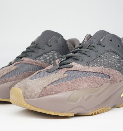 Adidas Yeezy Boost 700 Mauve
