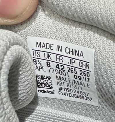 Adidas Yeezy Boost 700 Solid Grey Wave Runner Sneakers