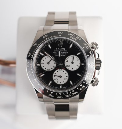 Rolex Daytona Cosmograph Daytona 40mm White Gold Black White Dial 126529ln