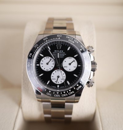 Rolex Daytona Cosmograph Daytona 40mm White Gold Black White Dial 126529ln