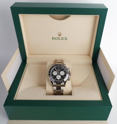 Rolex Daytona Cosmograph Daytona 40mm White Gold Black White Dial 126529ln