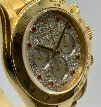 Rolex Daytona Factory Ruby And Diamonds Pave Dial 1992