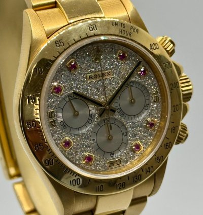 Rolex Daytona Factory Ruby And Diamonds Pave Dial 1992