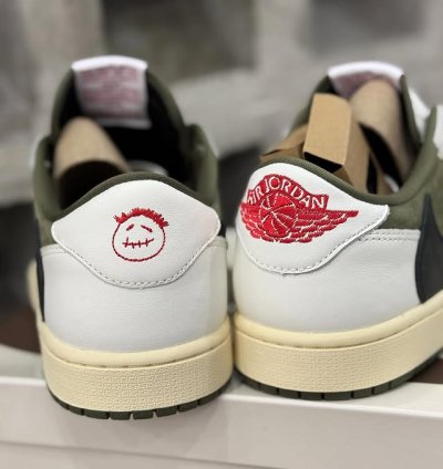 Jordan 1 Retro Low Og Sp Travis Scott Medium Olive