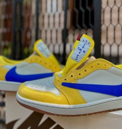 Jordan 1 Retro Low Og Sp Travis Scott Canary