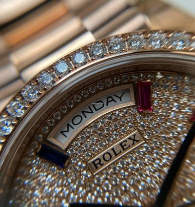 Rolex Day-date 36 Diamond Rainbow Sapphire 128345rbr