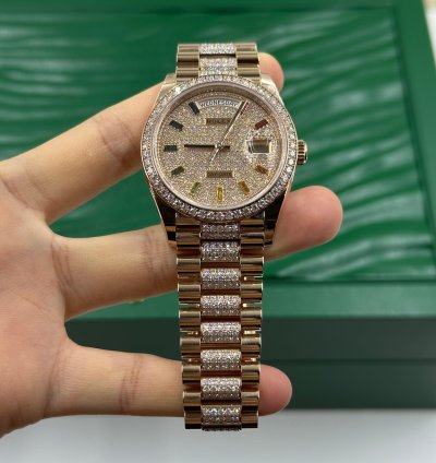 Rolex Day-date 36 Rainbow Diamonds