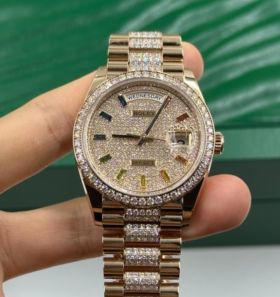 Rolex Day-date 36 Rainbow Diamonds