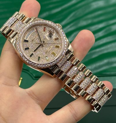 Rolex Day-date 36 Rainbow Diamonds