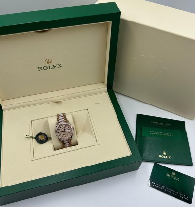 Rolex Day-date 36 Rainbow Diamonds