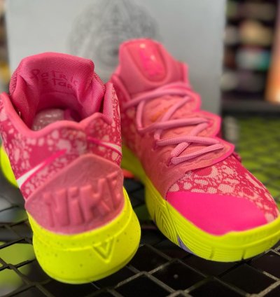 Nike Kyrie 5 Spongebob Patrick